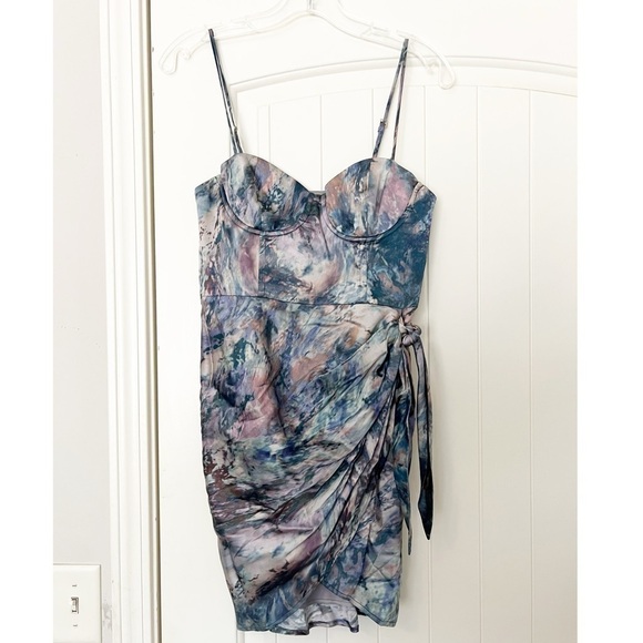 Michael Costello x REVOLVE Banks Mini Dress in Oil Abstract Print - Picture 3 of 10
